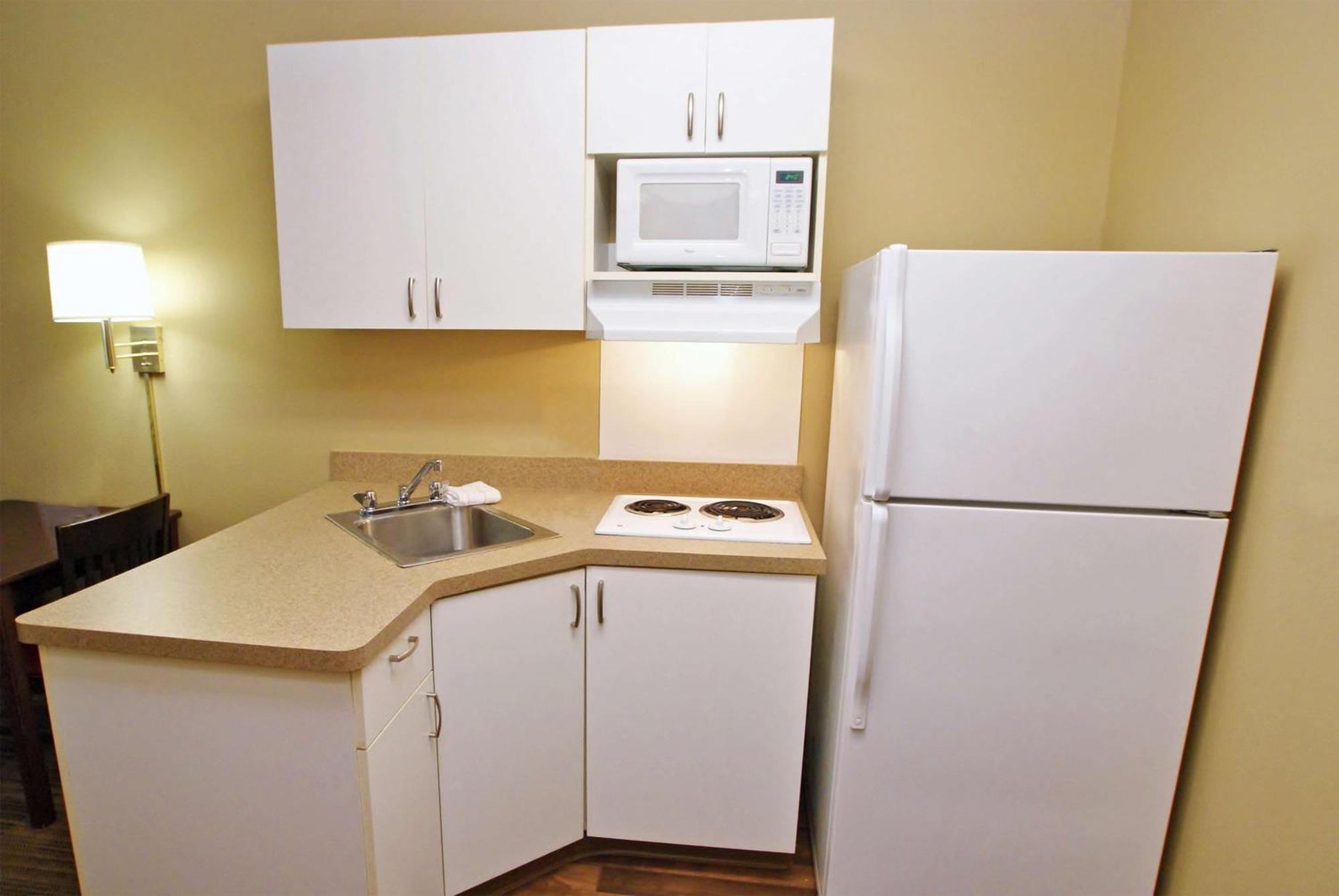 Extended Stay America Suites - Long Island - Melville Exteriör bild