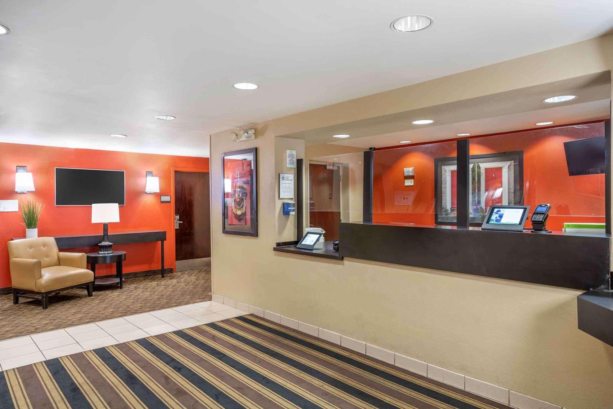 Extended Stay America Suites - Long Island - Melville Exteriör bild