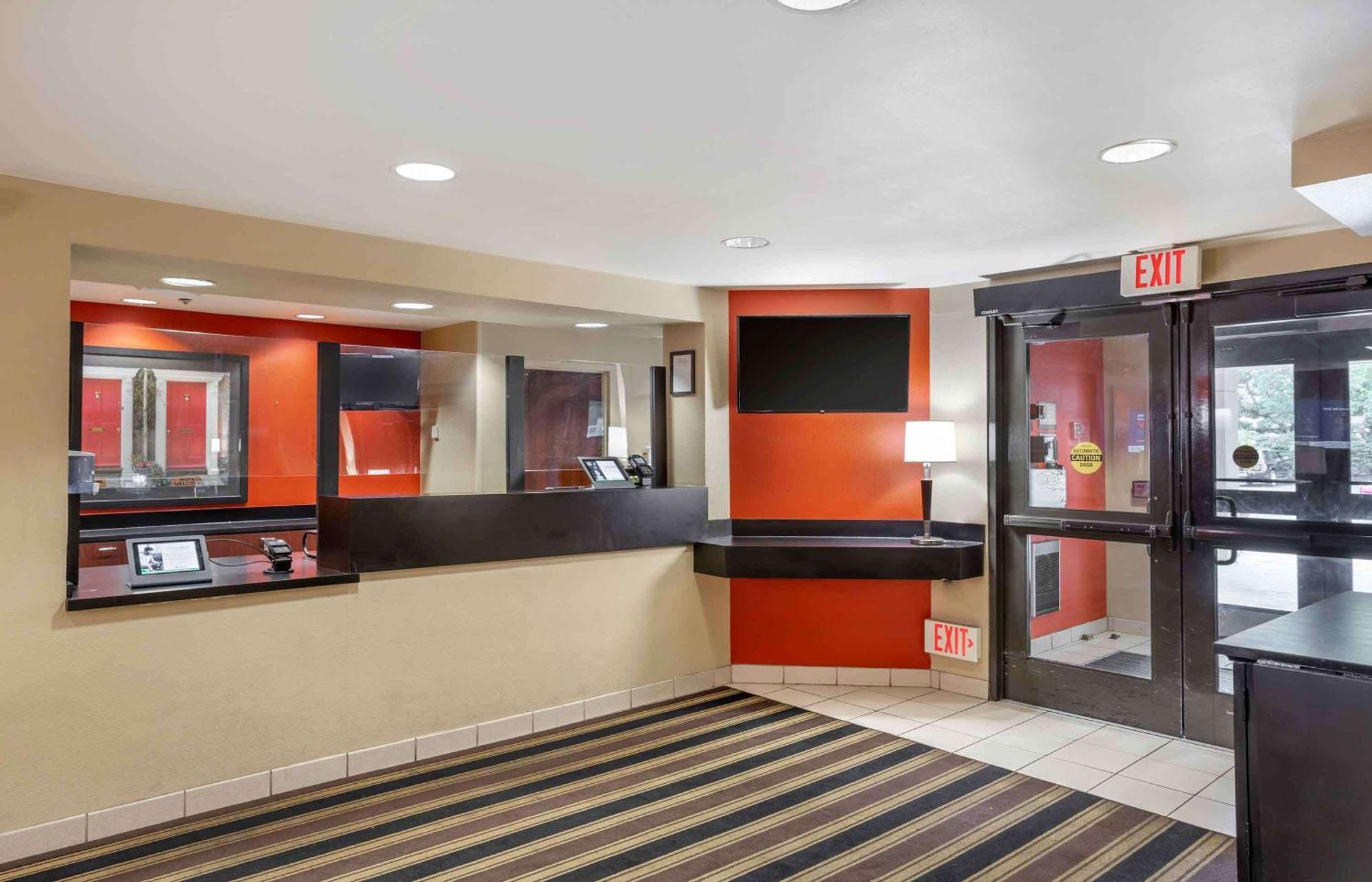 Extended Stay America Suites - Long Island - Melville Exteriör bild
