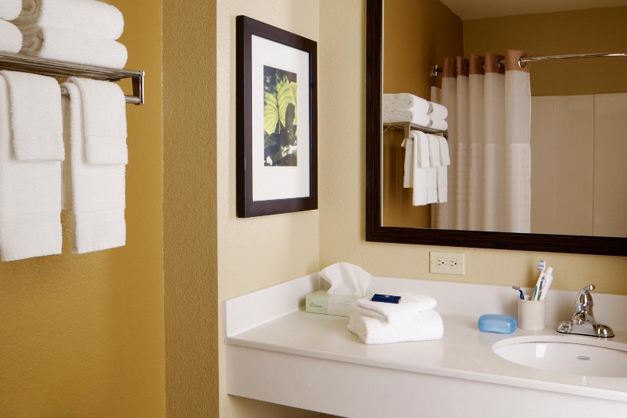 Extended Stay America Suites - Long Island - Melville Exteriör bild
